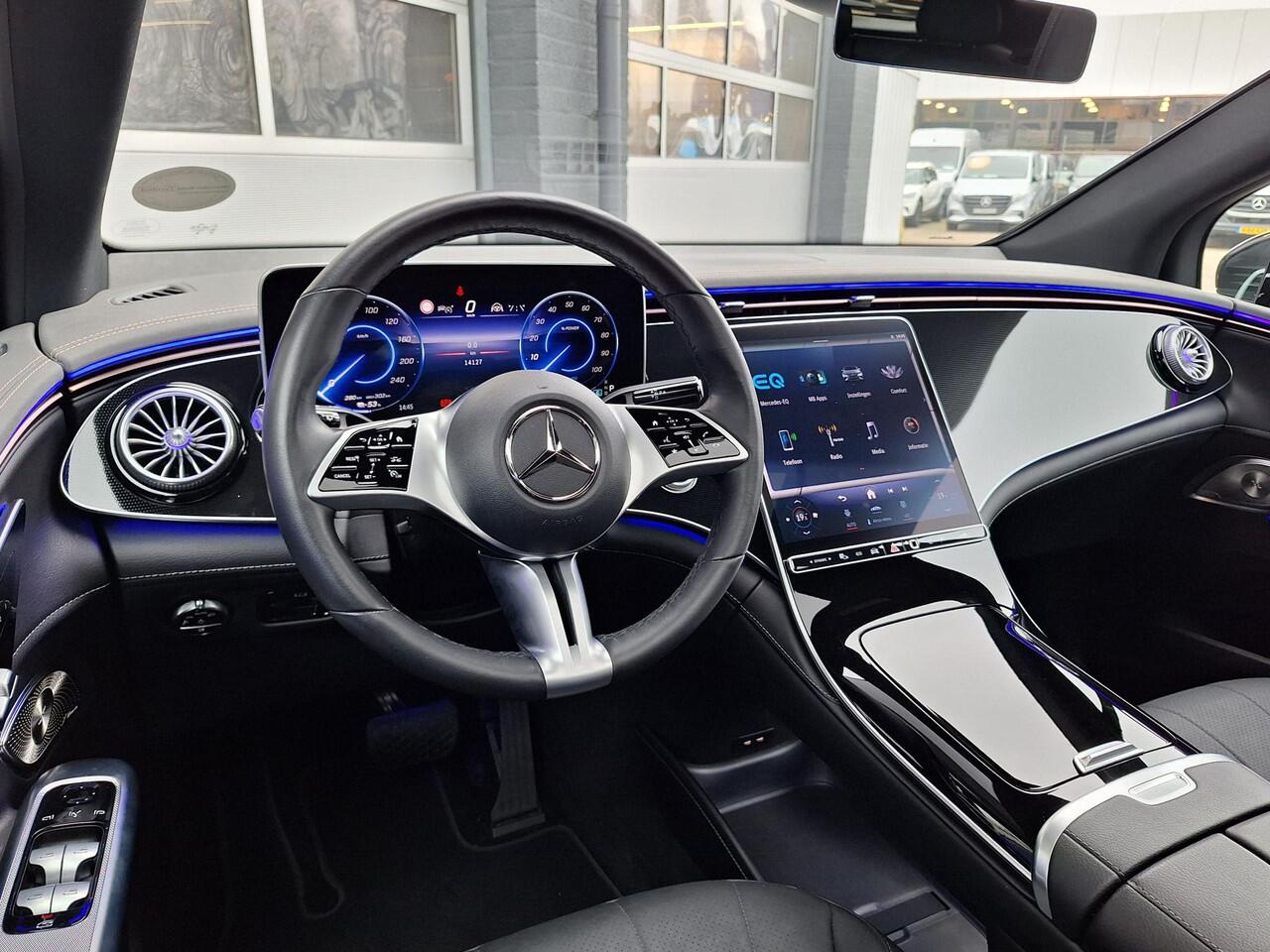 Mercedes-Benz EQE SUV 300 | Panoramadak | Burmester | Rijassistentiepakket | 360° camera | Memory pakket | DIGITAL LIGHT | Sfeerverlichting | Dodehoekassistentie | Keyless-GO | Elektrische achterklep