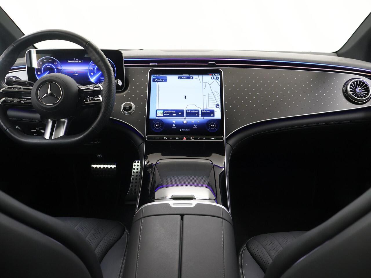 Mercedes-Benz EQE 350+ Long Range 91 kWh | AMG | Massage | Head up | Trekhaak | Panoramadak | Night pakket | Winter pakket | Burmester |