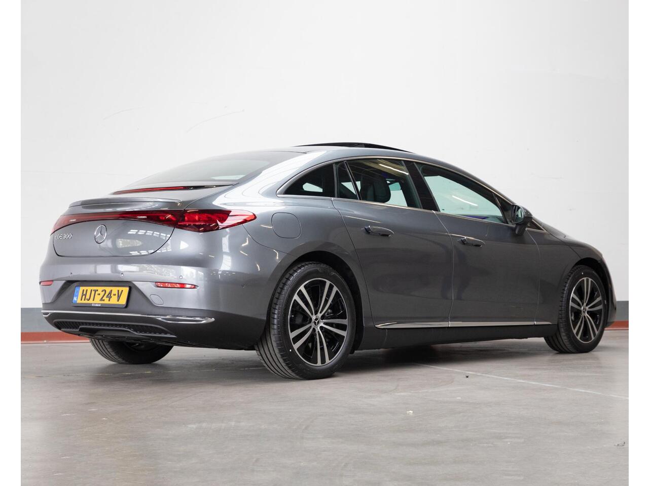 Mercedes-Benz EQE Limousine 300 Business Edition LIMITED Mercedes-Benz EQE 300 Business Edition LIMITED