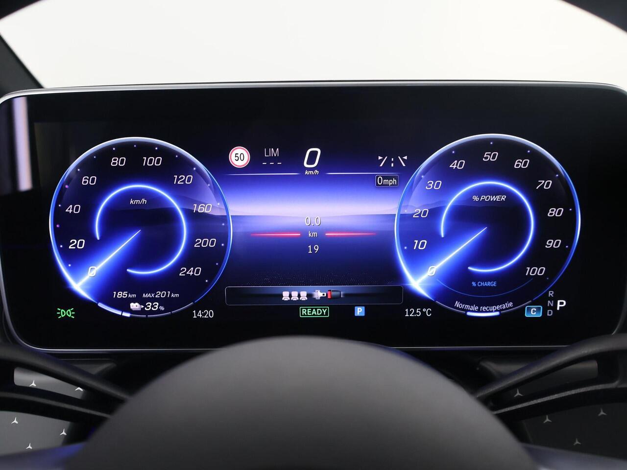 Mercedes-Benz EQE 300 Sport Edition AMG | AMG Pakket | Burmester | Panoramadak | Stuurverwarming | Elektrische stoelen met Memory | Trekhaak | Sfeerverlichting | Zitkenematica | Night Pakket |