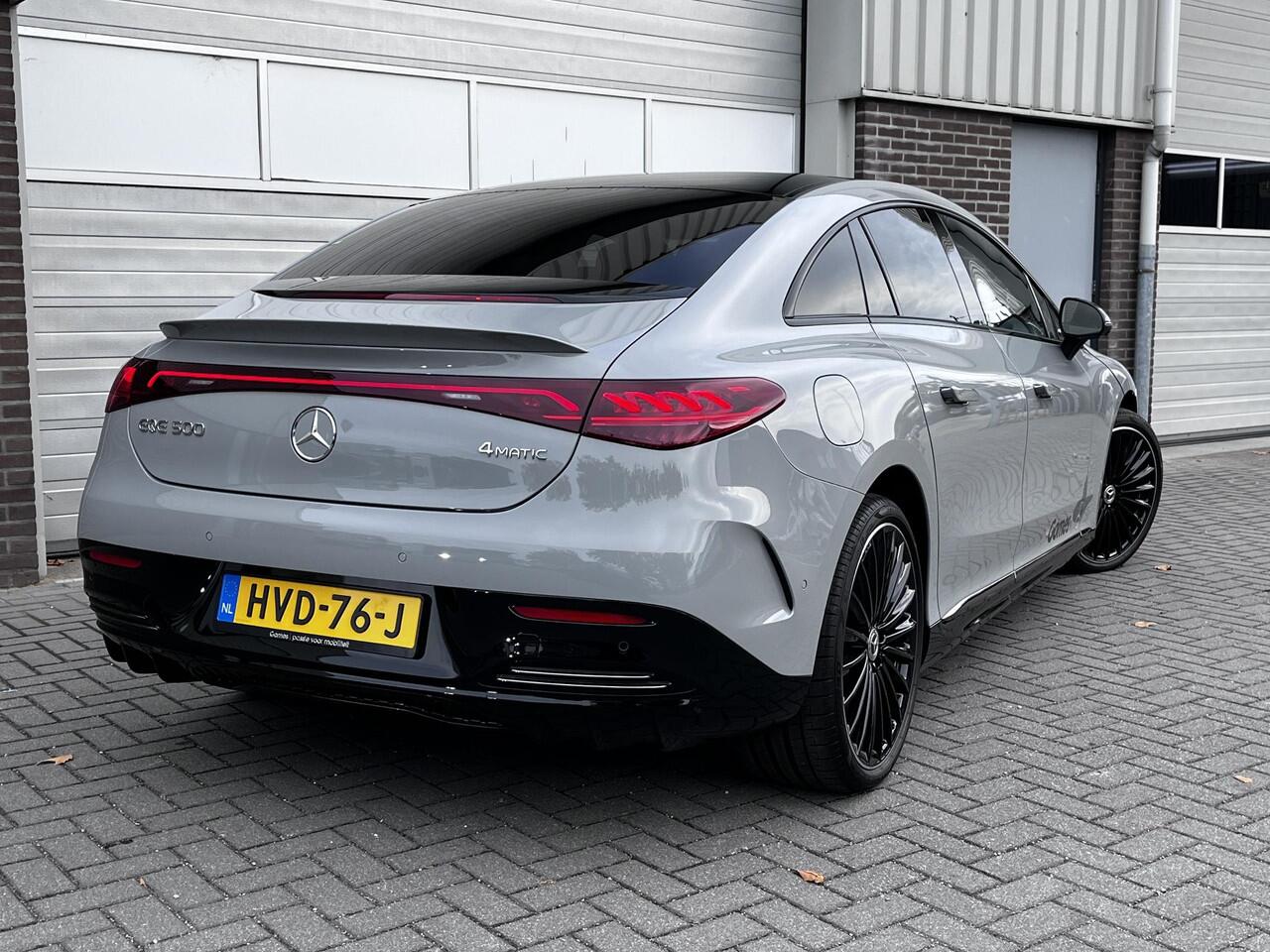 Mercedes-Benz EQE 500 4MATIC AMG Line | Premium Plus | Night Pakket | Rijassistentiepakket Plus | Panoramadak | HYPERSCREEN | 360° Camera | Achterasbesturing | AIRMATIC Luchtvering | Burmester 3D Surround | Head-up Display | DIGITAL LIGHT | Elektrisch Verstelbare Stoelen +