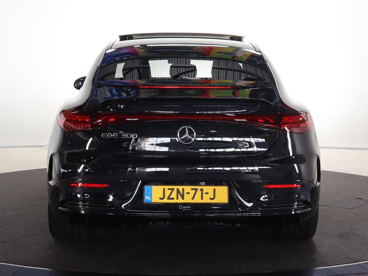 Mercedes-Benz EQE 300 Business Solution AMG 90 kWh | Panoramisch schuifdak | Burmester | AIRMATIC | MBUX augmented reality | Premium Pakket | Akoestisch comfortpakket |