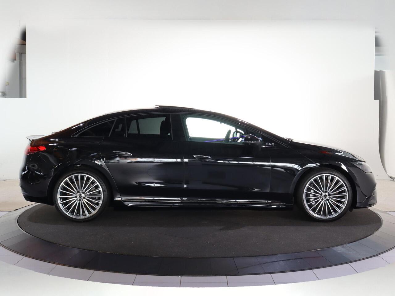 Mercedes-Benz EQE 300 Business Solution AMG 90 kWh | Panoramisch schuifdak | Burmester | AIRMATIC | MBUX augmented reality | Premium Pakket | Akoestisch comfortpakket |