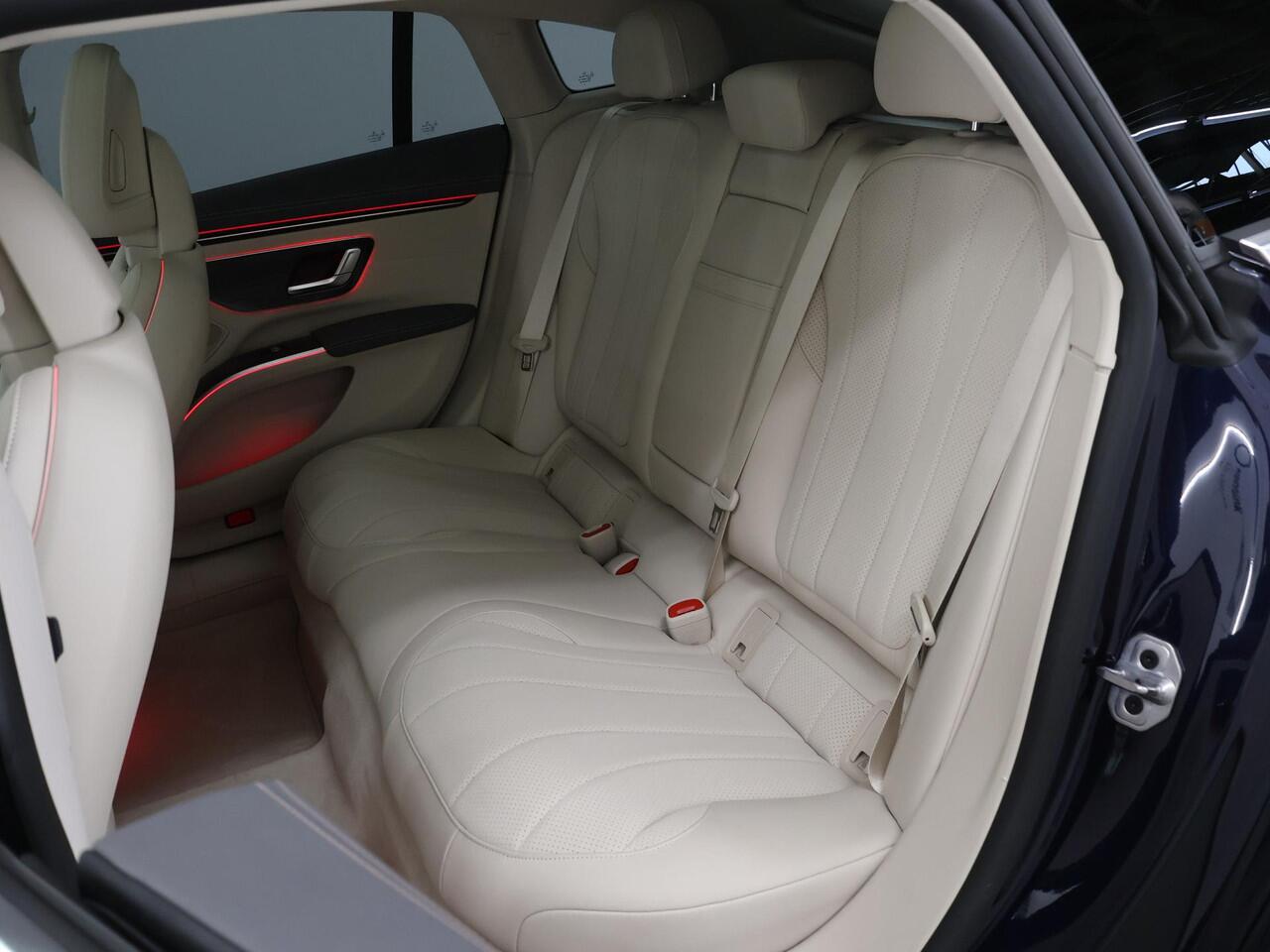 Mercedes-Benz EQS 350 Business Line 90 kWh | Trekhaak | Memory | Panoramadak | Keyless | 19" lichtmetalen velgen |