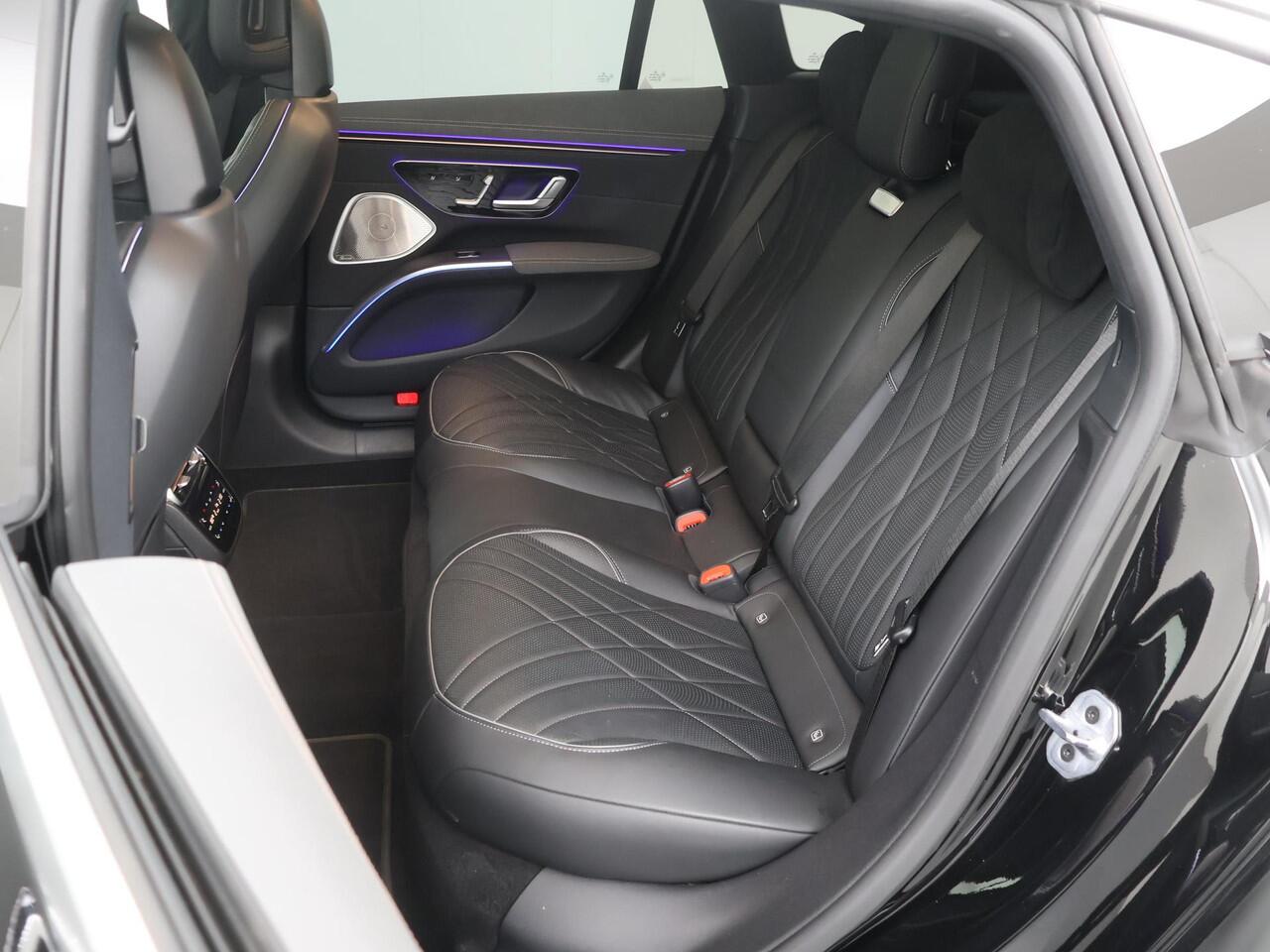 Mercedes-Benz EQS 580 4MATIC AMG Line 108 kWh | Luchtvering | Achterasbesturing | 360 graden camera | Nappaleder | Rijassistentiepakket Plus |