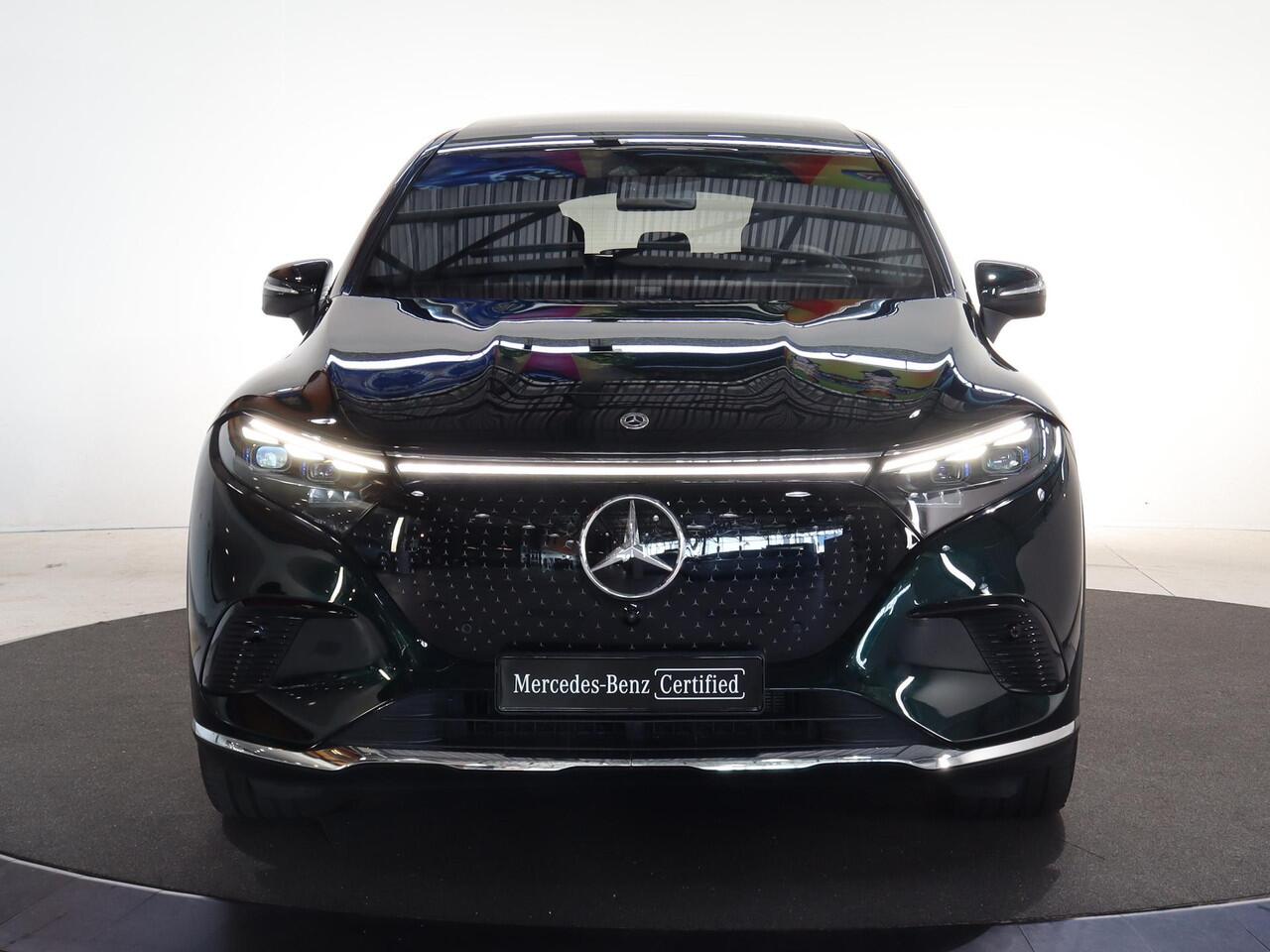 Mercedes-Benz EQS SUV 450 4MATIC 108 kWh | Luxury Line | Premium Pakket | Panorama-schuifdak | Head-Up Display | Stoelverwarming en -ventilatie | Akoestiekcomfort | 22 KW AC-laden |