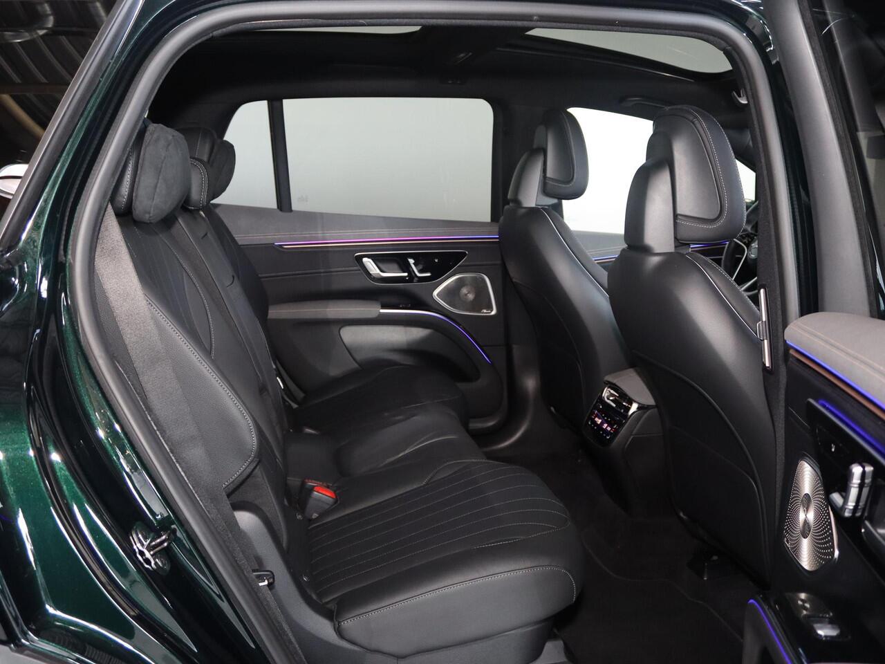 Mercedes-Benz EQS SUV 450 4MATIC 108 kWh | Luxury Line | Premium Pakket | Panorama-schuifdak | Head-Up Display | Stoelverwarming en -ventilatie | Akoestiekcomfort | 22 KW AC-laden |