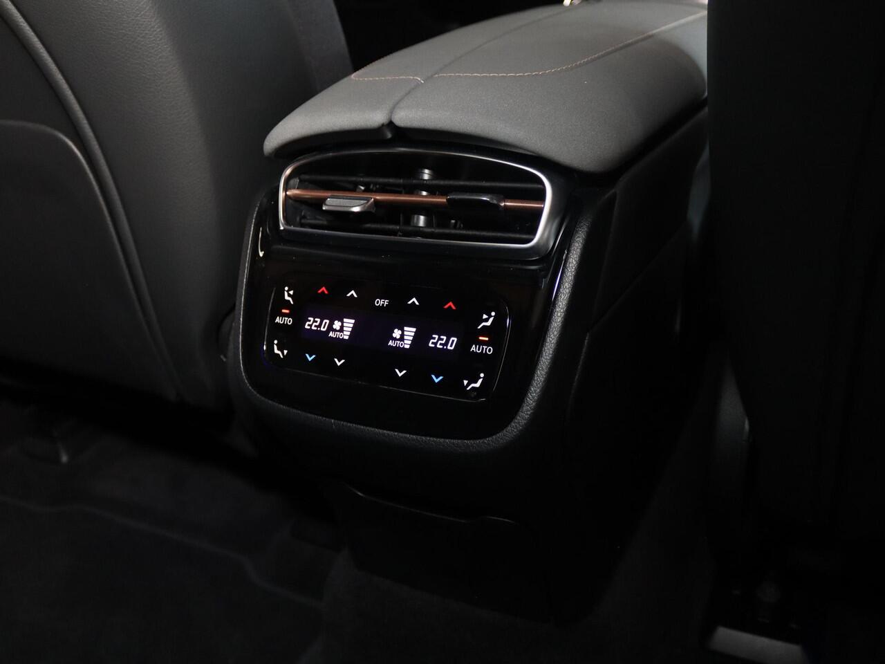 Mercedes-Benz EQS SUV 450 4MATIC 108 kWh | Luxury Line | Premium Pakket | Panorama-schuifdak | Head-Up Display | Stoelverwarming en -ventilatie | Akoestiekcomfort | 22 KW AC-laden |