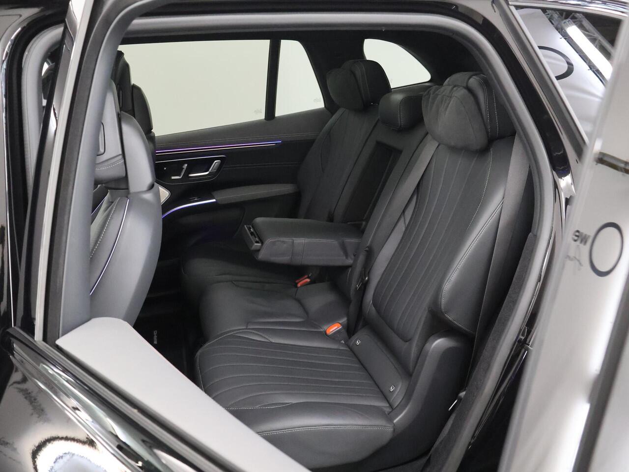 Mercedes-Benz EQS SUV 450 4MATIC AMG Line 108 kWh | Panoramadak | Burmester | 360 graden camera | Trekhaak | Airmatic | Head Up display | Digital Light |