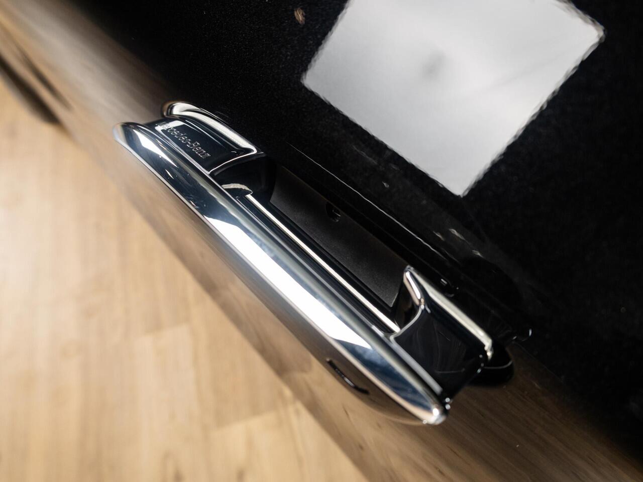 Mercedes-Benz EQS SUV 450+ Luxury Line 7p 108 kWh Panorama dak | Trekhaak