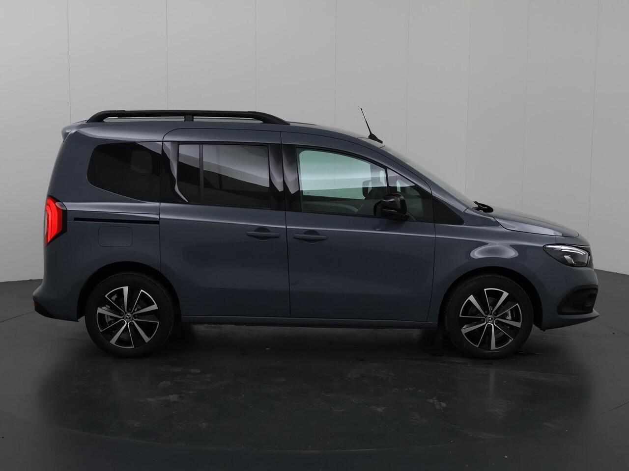 Mercedes-Benz EQT Tourer 200 L1 PREMIUM 45kWh | 29850,- Incl. BTW LEREN BEKLEDING | CAMERA | MBUX | CLIMATE CONTROL | CRUISE CONTROL | LED LAMPEN | PRIVACY GLAS | STOELVERWARMING | 5-ZITS