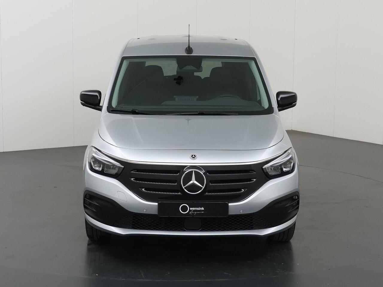 Mercedes-Benz EQT Tourer 200 L2 Premium 45kWh | 28.650,- incl. Btw | 7-Zitp | 7-Zitplaatsen | Navigatie | Apple en Android Carplay | Winterpakket | Schuifdeuren L+R | LED Koplampen |