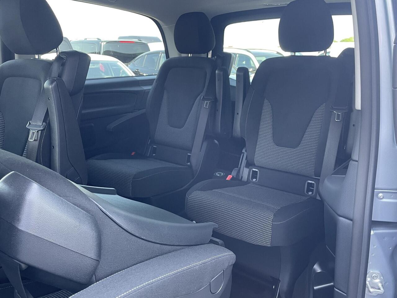 Mercedes-Benz EQV 300 L2 90 kWh 6-Pers | Distronic + | Airco achter | Navi