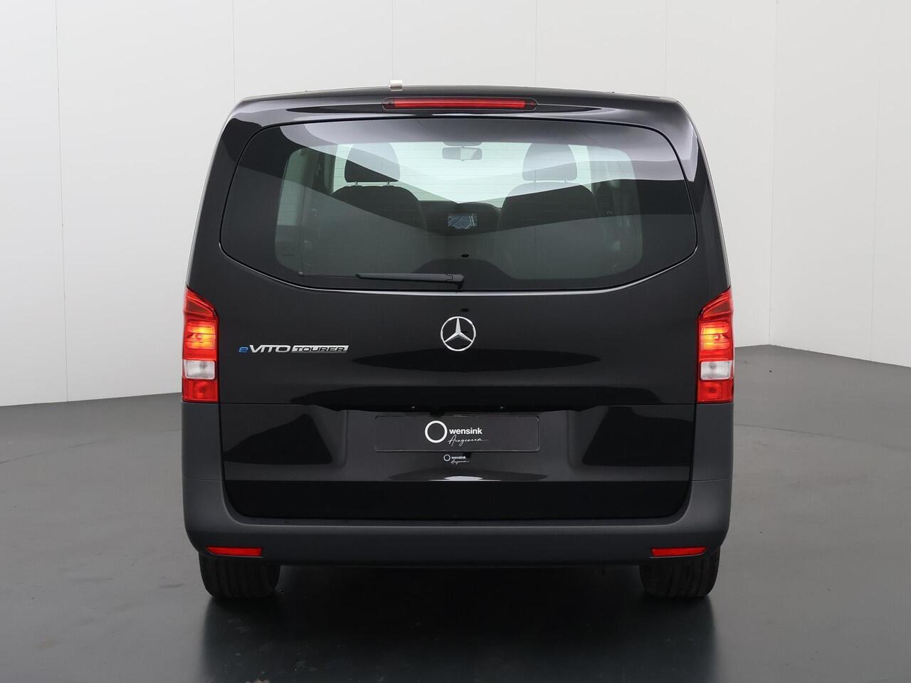 Mercedes-Benz EVITO TOURER eVito Extra Lang 100 kWh | Lederen Bekleding | Stoelverwarming | Navigatie | Parkeercamera