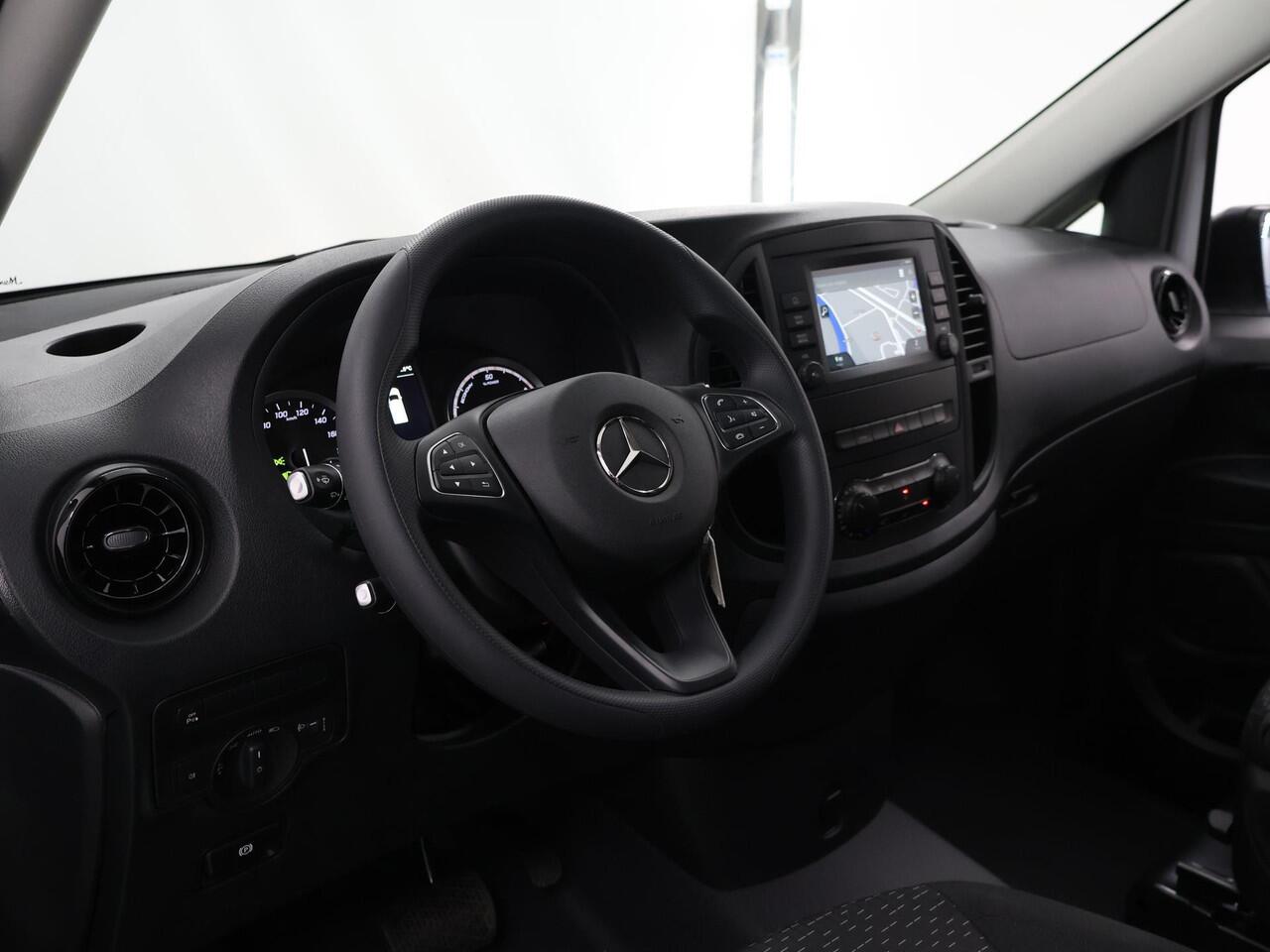 Mercedes-Benz EVITO TOURER PRO L3 90 kWh | Stoelverwarming | Cruise Control | Airco | Bluetooth | Achteruitrijcamera |