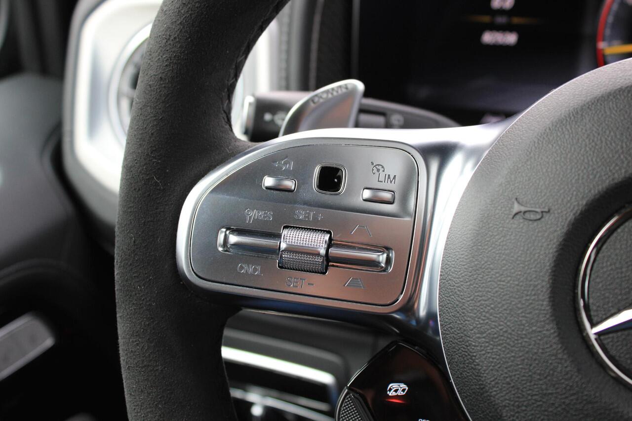 Mercedes-Benz G-KLASSE 63 Edition 1 Magno Zwart | Distronic | Carbon Pakket | Schuifdak | Burmester | Sfeerverlichting | 360 Camera | Origineel Nederlands