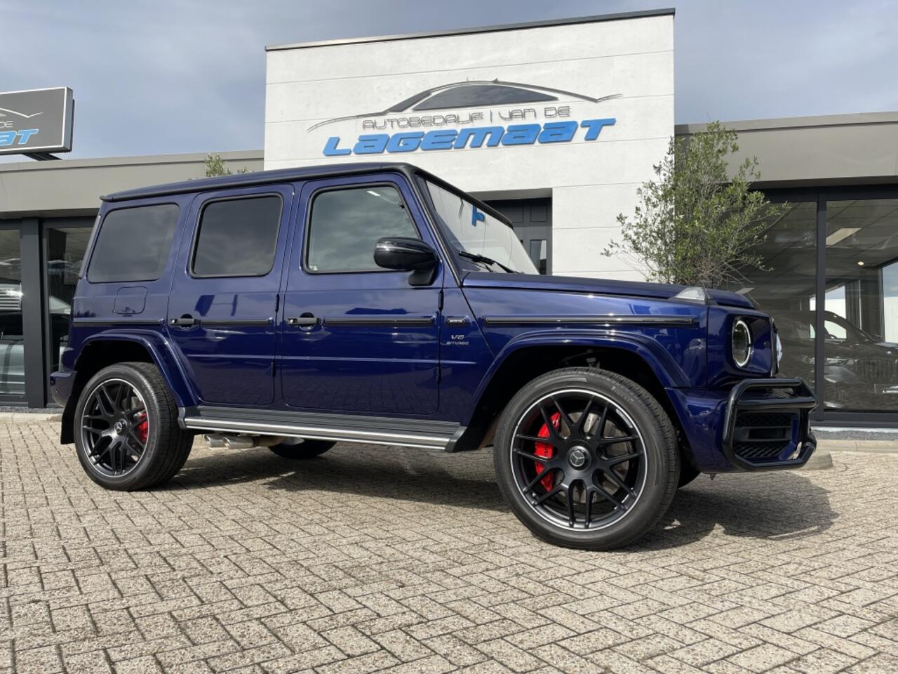 Mercedes-Benz G-KLASSE AMG G63 Facelift - Grijs kenteken Carbon Pack.