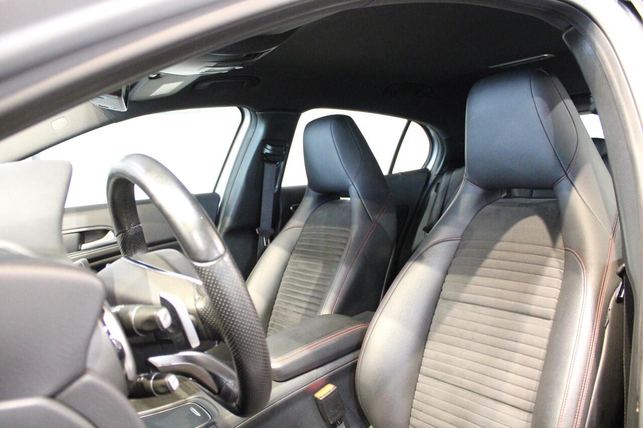 Mercedes-Benz GLA-KLASSE 180 Business Solution AMG Upgrade Edition Or. NL auto | Dealer onderhouden