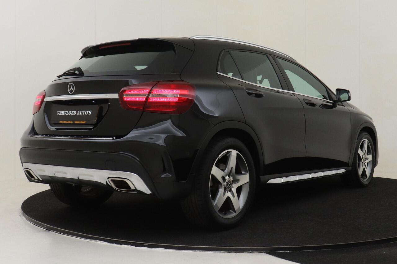 Mercedes-Benz GLA-KLASSE 180 BUSINESS SOLUTION AMG -CRUISE|AMG-STYLING|18"|STOELVERWARMING