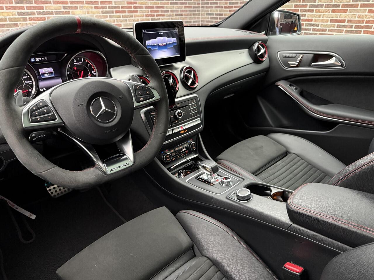Mercedes-Benz GLA-KLASSE AMG 45 4MATIC Premium Plus Camera | Elektr. memorie stoelen | Panorama