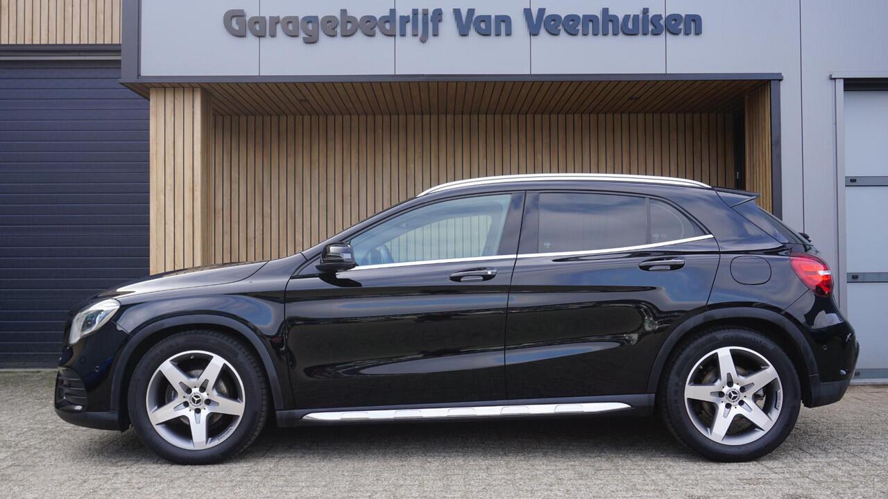 Mercedes-Benz GLA-KLASSE 180 122pk 2x AMG-Line Leder/Alcantara 18inch LM Keyless LED A-Camera *NL auto* 77686km!