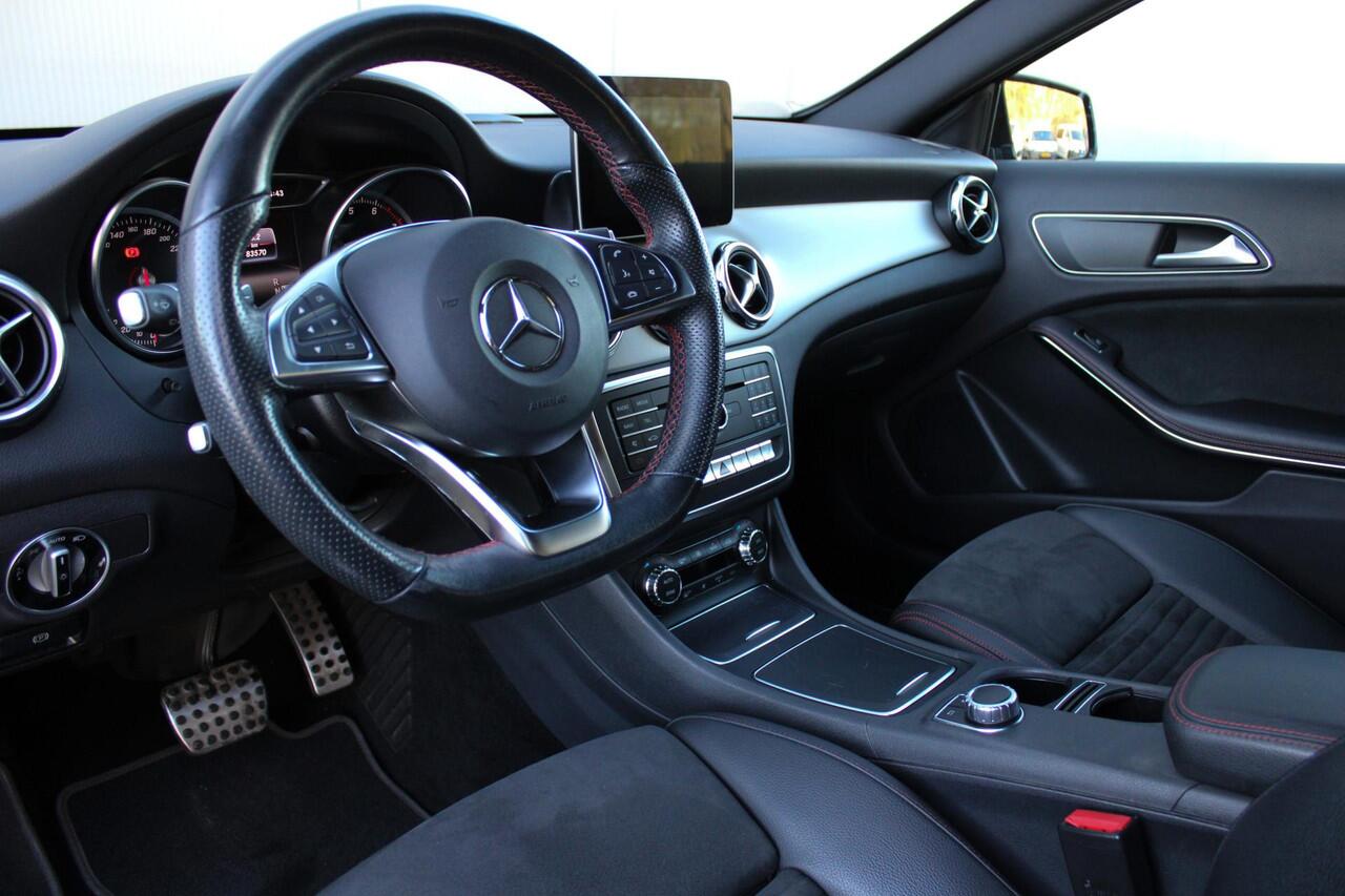 Mercedes-Benz GLA-KLASSE 180 122pk Business Solution AMG Automaat | Camera | Navigatie | Elektrische achterklep | Stoelverwarming