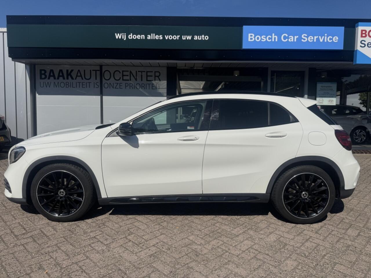 Mercedes-Benz GLA-KLASSE 200 Business | Camera | Navi | Leer | Trekhaak
