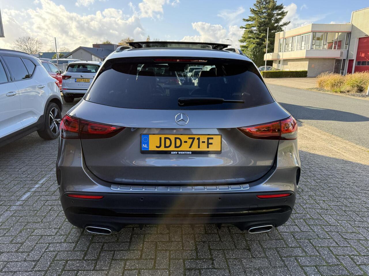 Mercedes-Benz GLA-KLASSE 200 AMG 163PK AutomaatoPanooBurmester