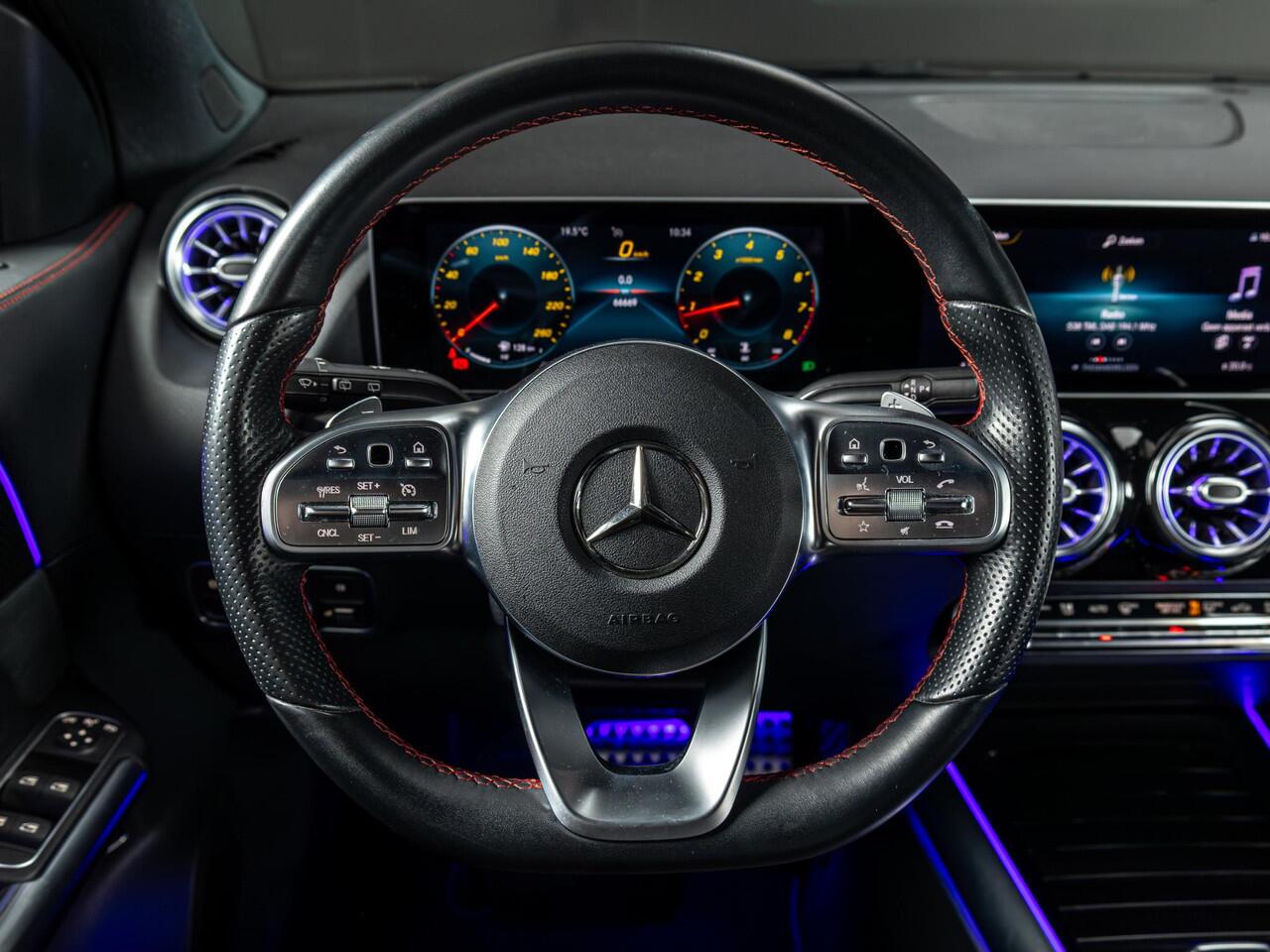 Mercedes-Benz GLA-KLASSE 200 Business Solution AMG