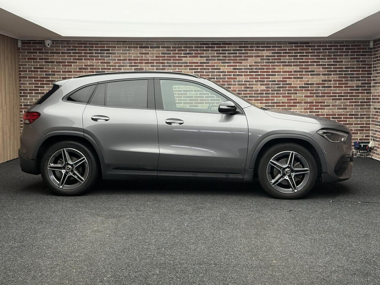 Mercedes-Benz GLA-KLASSE 200 Business Solution AMG | Dak| Memory| Cam|