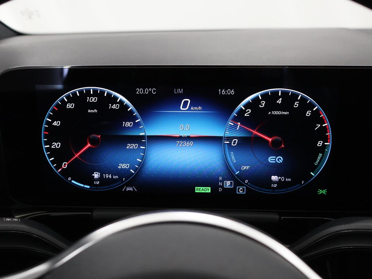 Mercedes-Benz GLA-KLASSE 250 e Style | Stoelverwarming | 360 graden camera | 18" lichtmetalen velgen | Sfeerverlichting |