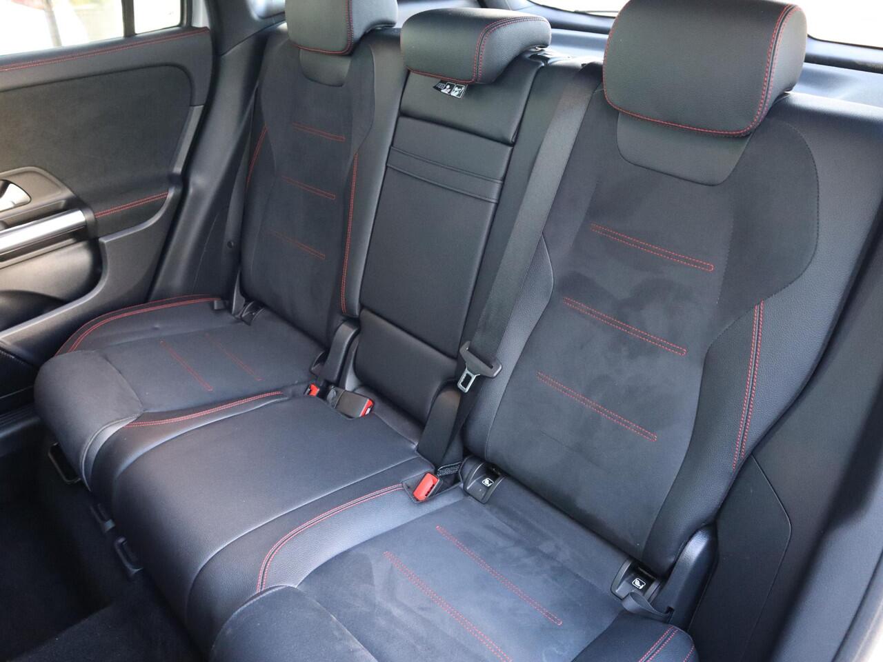 Mercedes-Benz GLA-KLASSE 250 e Business Solution AMG Limited