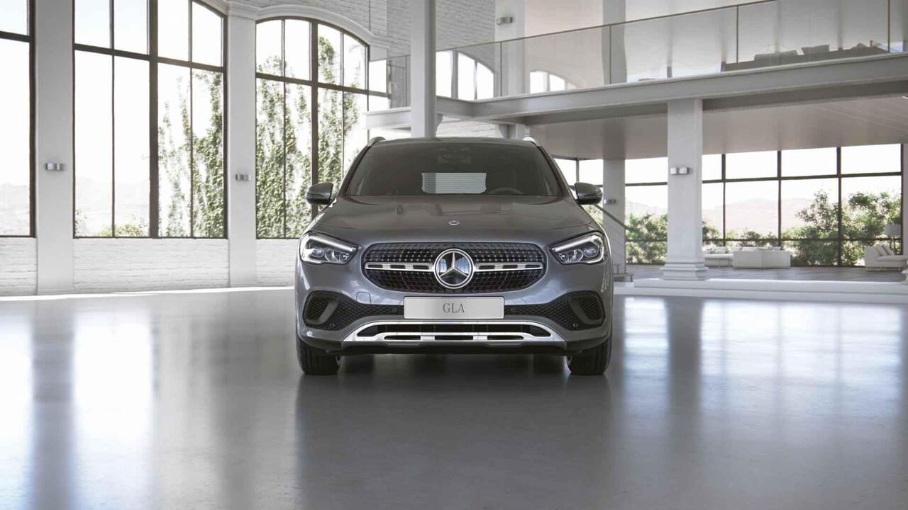 Mercedes-Benz GLA-KLASSE 250 e Style | Stoelverwarming | Widescreen | Achteruitrijcamera | 18" lichtmetalen velgen |