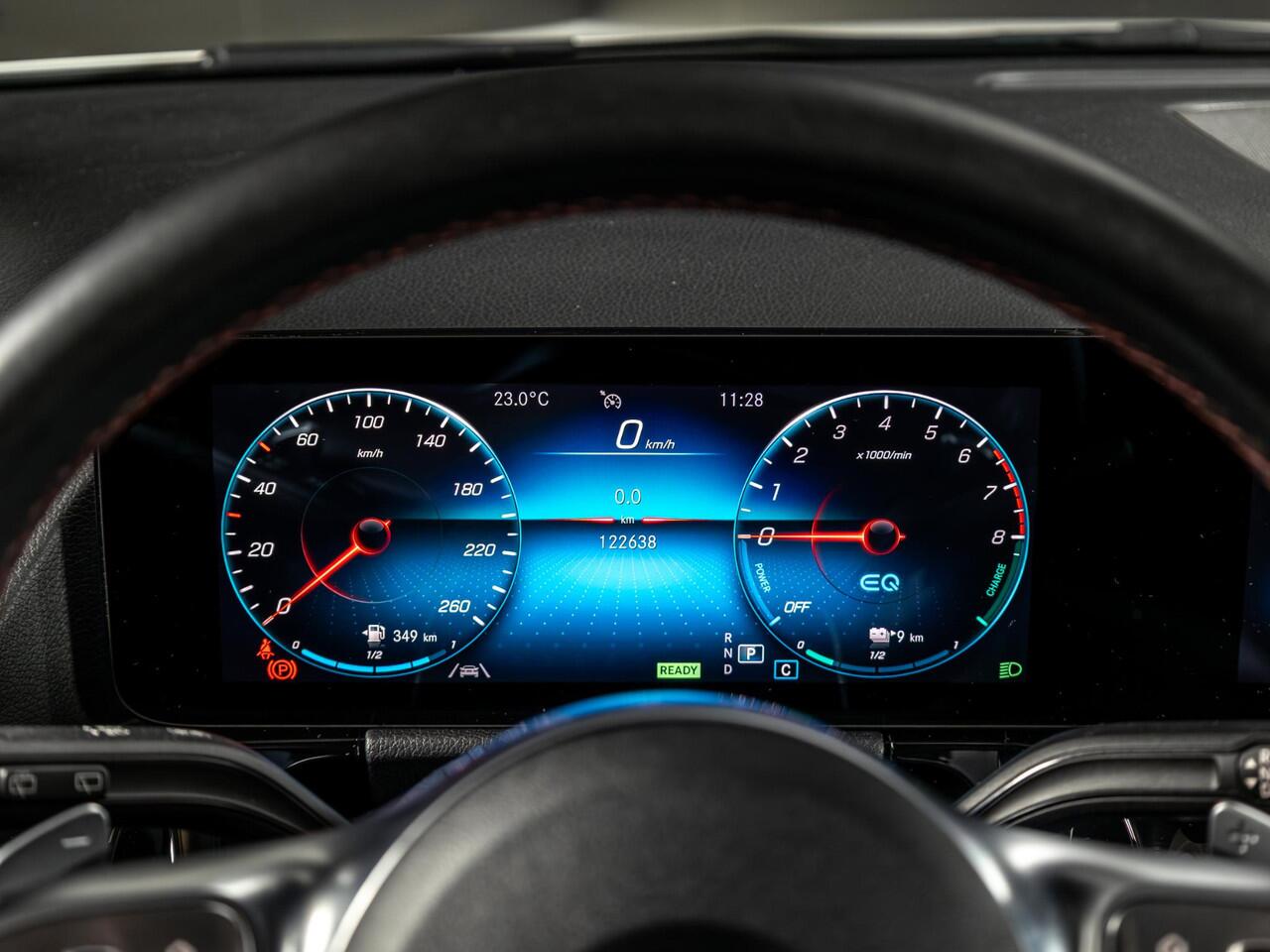 Mercedes-Benz GLA-KLASSE 250 e Business Solution AMG Limited Panorama dak