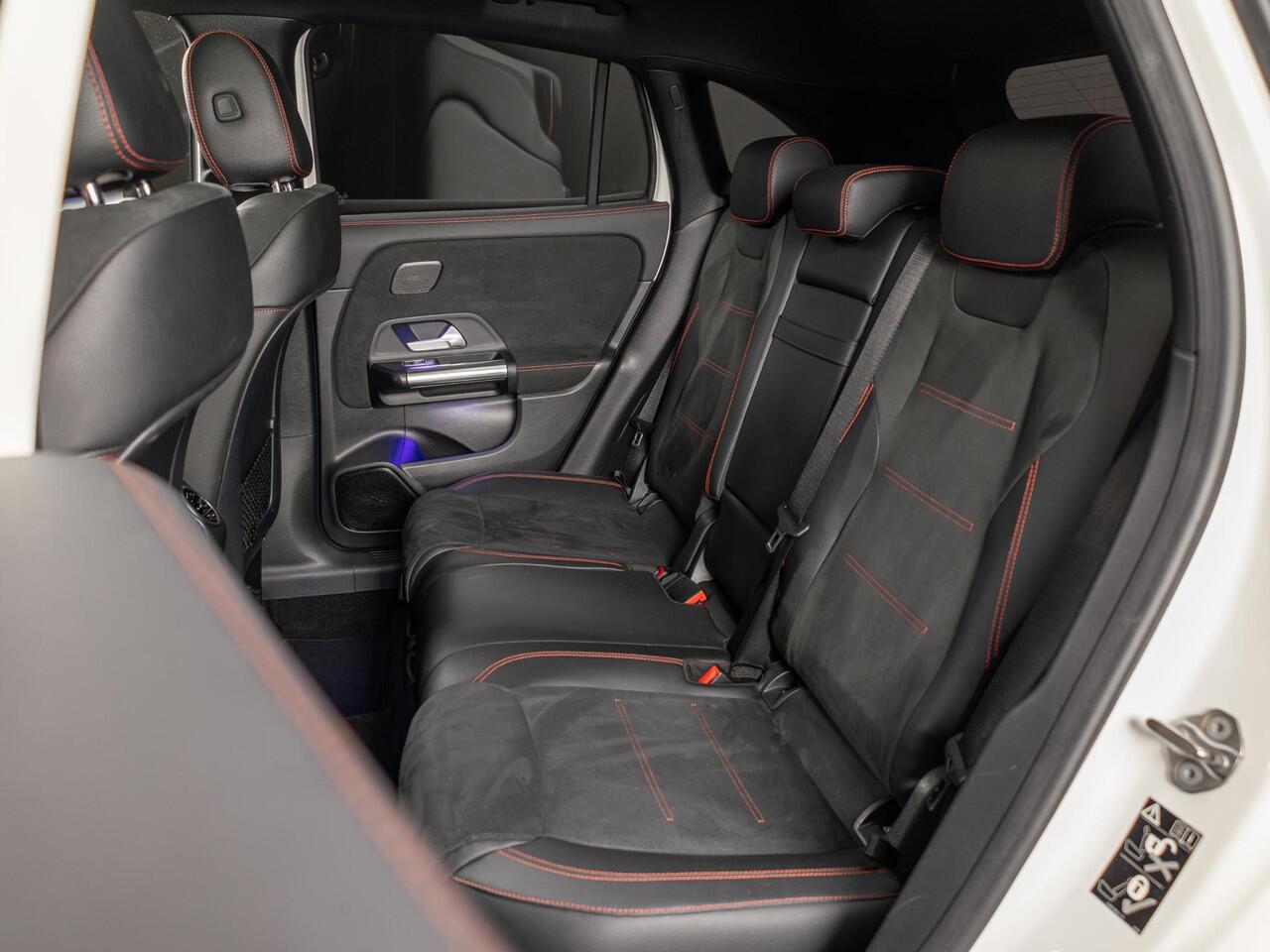 Mercedes-Benz GLA-KLASSE 250 e Business Solution AMG Limited Panorama dak