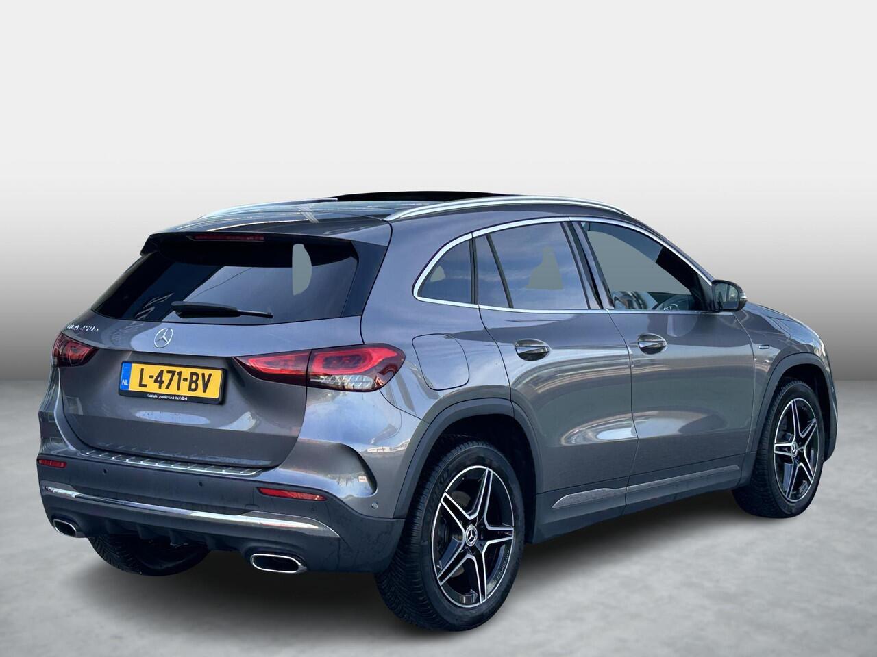 Mercedes-Benz GLA-KLASSE 250 e AMG | Rijassistentie+ | Panoramadak