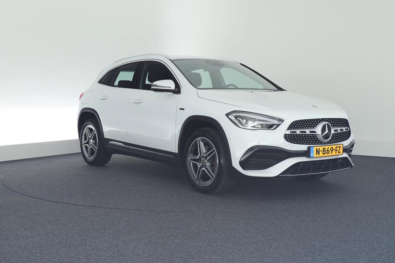 Mercedes-Benz GLA-KLASSE 250 e 218pk Style Camera Stoelverwarming Navigatie