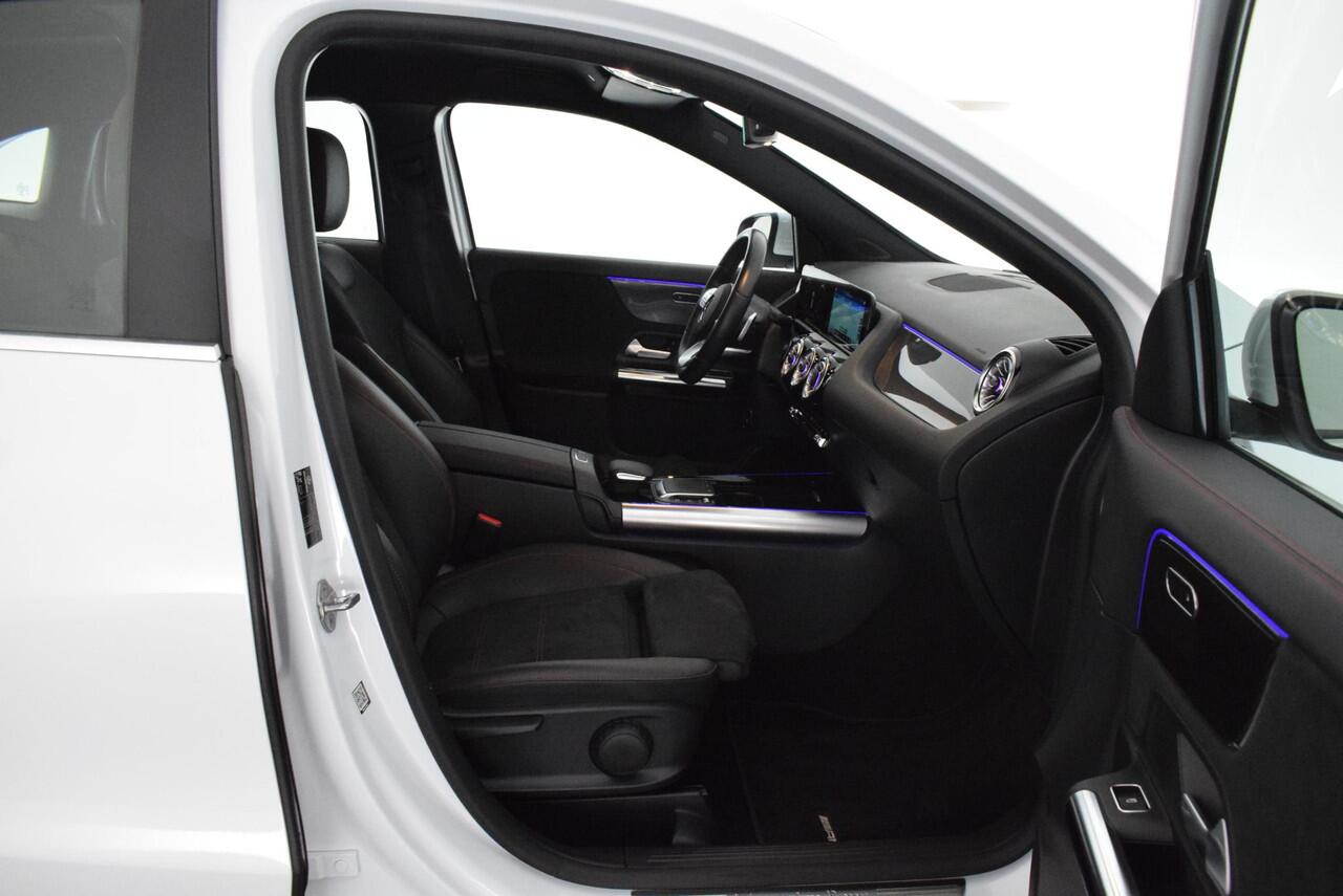 Mercedes-Benz GLA-KLASSE 250 e 218pk Style Camera Stoelverwarming Navigatie