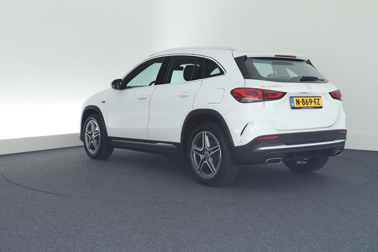 Mercedes-Benz GLA-KLASSE 250 e 218pk Style Camera Stoelverwarming Navigatie