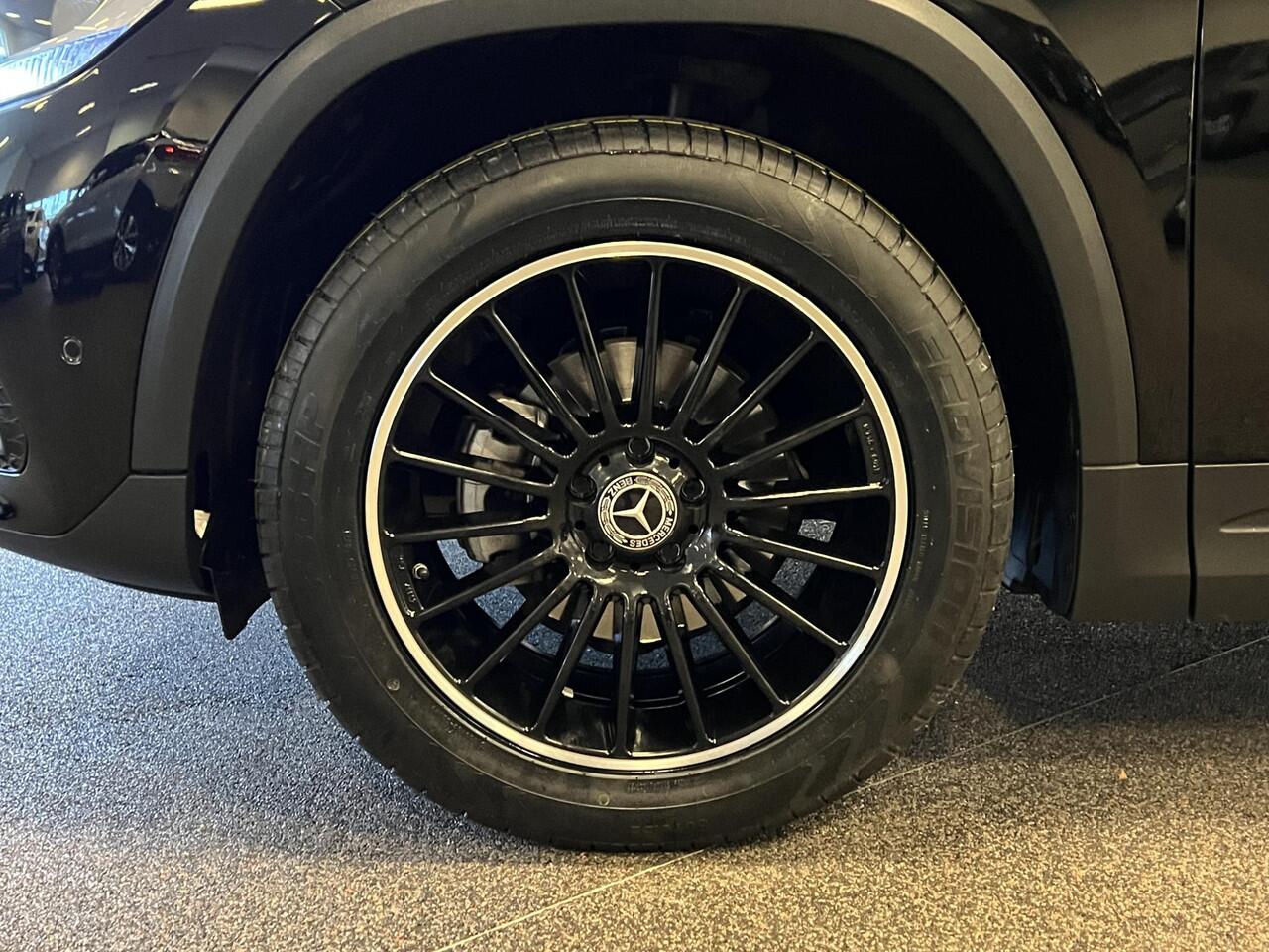 Mercedes-Benz GLA-KLASSE 180 NAVIGATIE/CAMERA , ECC AIRCO, CRUISE, 136 PK