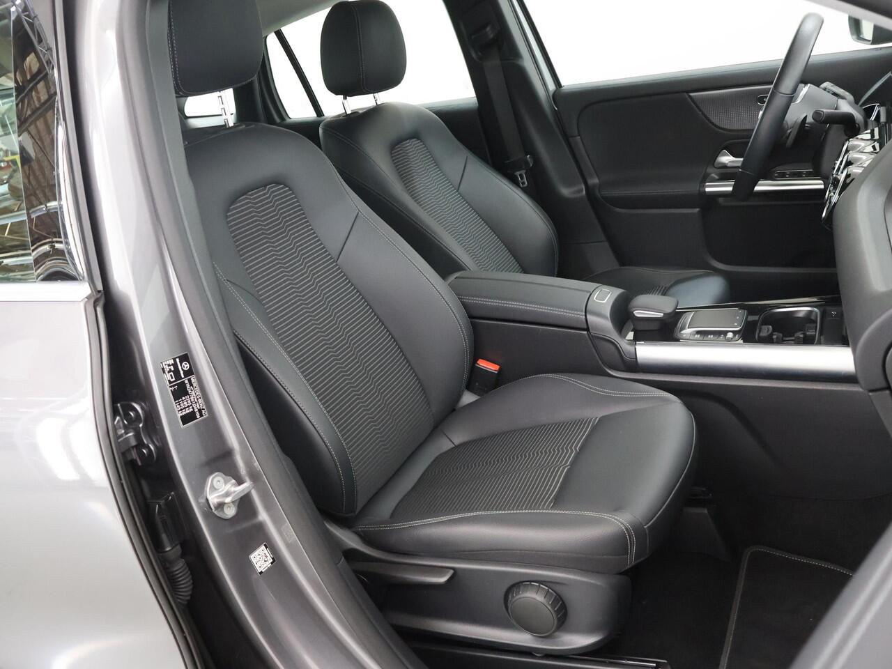 Mercedes-Benz GLA-KLASSE 250 e Luxury Line | Apple carplay | Widescreen cockpit |