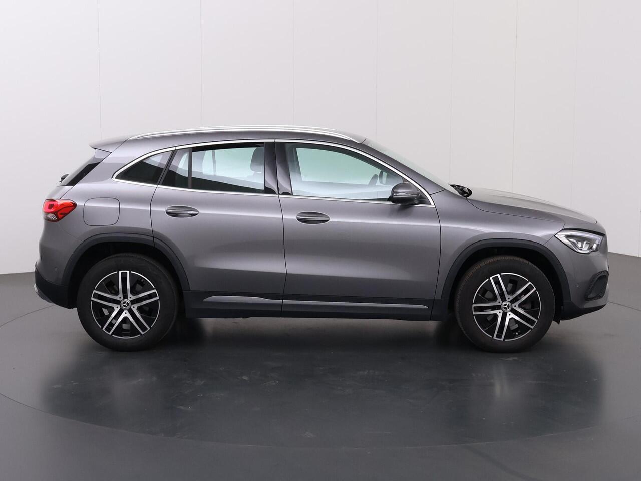 Mercedes-Benz GLA-KLASSE 250 e Luxury Line | Apple carplay | Widescreen cockpit |