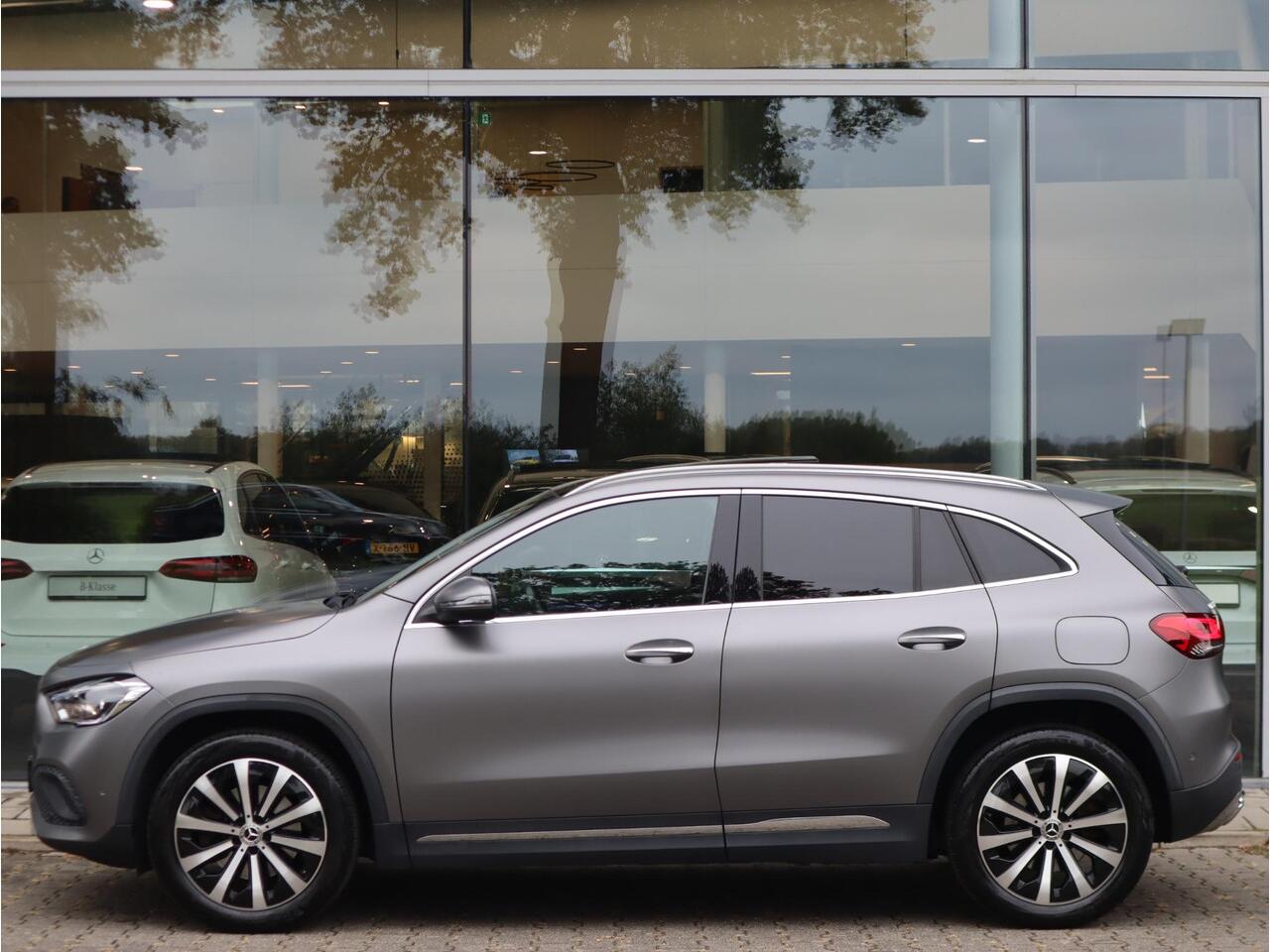 Mercedes-Benz GLA-KLASSE 250 e Luxury Line