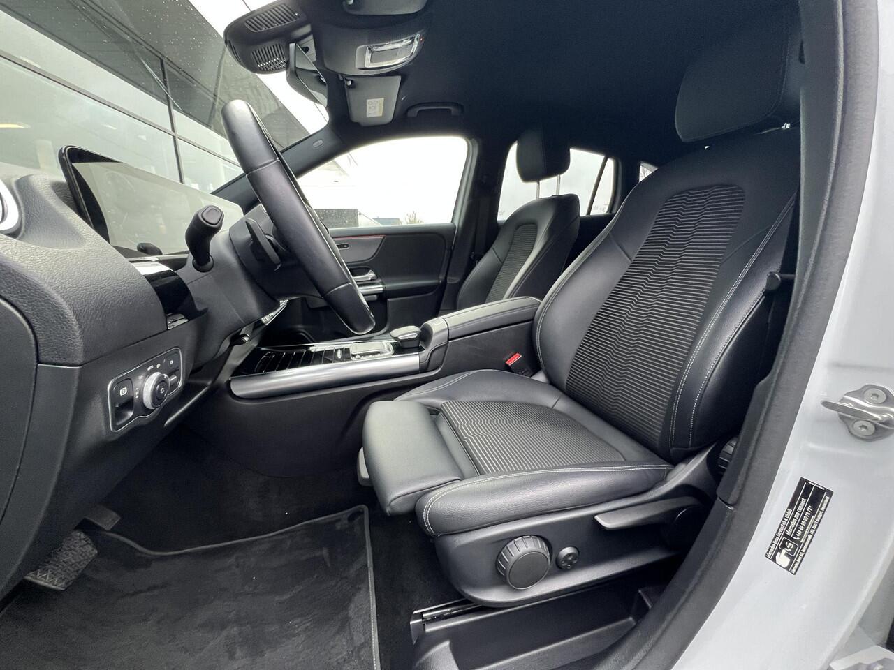 Mercedes-Benz GLA-KLASSE 250e Business Solution Luxury Limited | Dodehoekassistent | Navigatie | Dealeronderhouden!