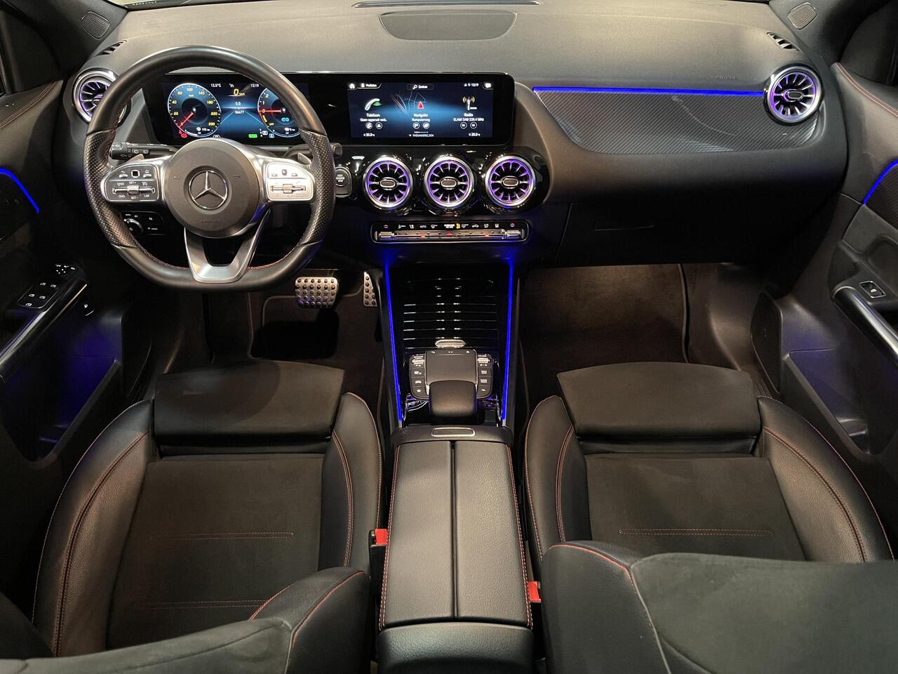 Mercedes-Benz GLA-KLASSE 250 e AMG Line 20"/Panoramadak/Memory stoel l+r/Matrix LED/Keyless/Sfeerverlichting/Stoelverwarming/Camera/Elektrische klep