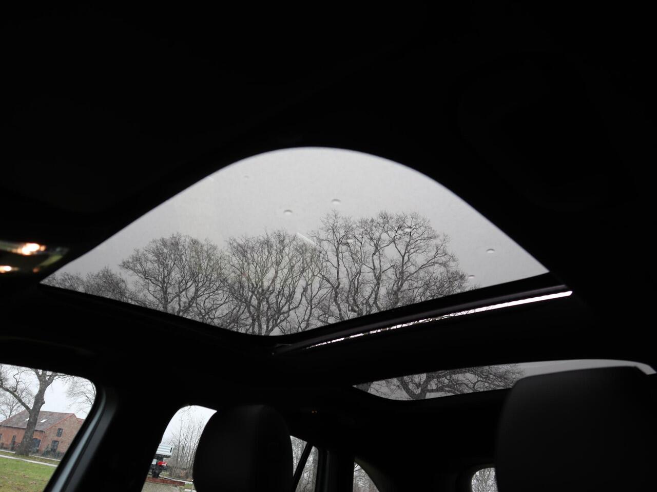 Mercedes-Benz GLA-KLASSE 250 e Luxury Line