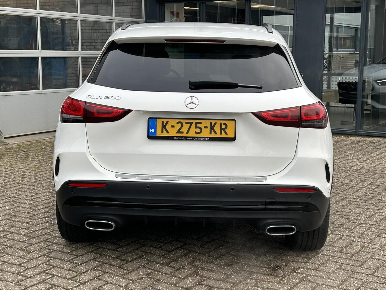 Mercedes-Benz GLA-KLASSE 200 AMG line | Nightpakket | Sfeerverlichting |