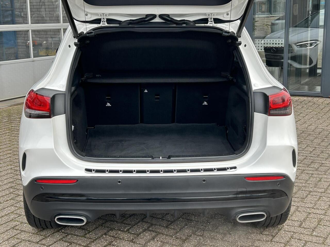 Mercedes-Benz GLA-KLASSE 200 AMG line | Nightpakket | Sfeerverlichting |