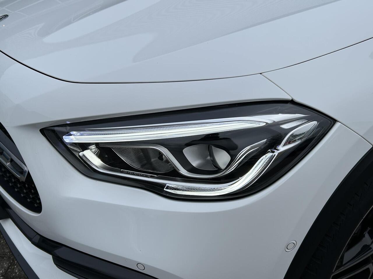 Mercedes-Benz GLA-KLASSE 200 AMG line | Nightpakket | Sfeerverlichting |