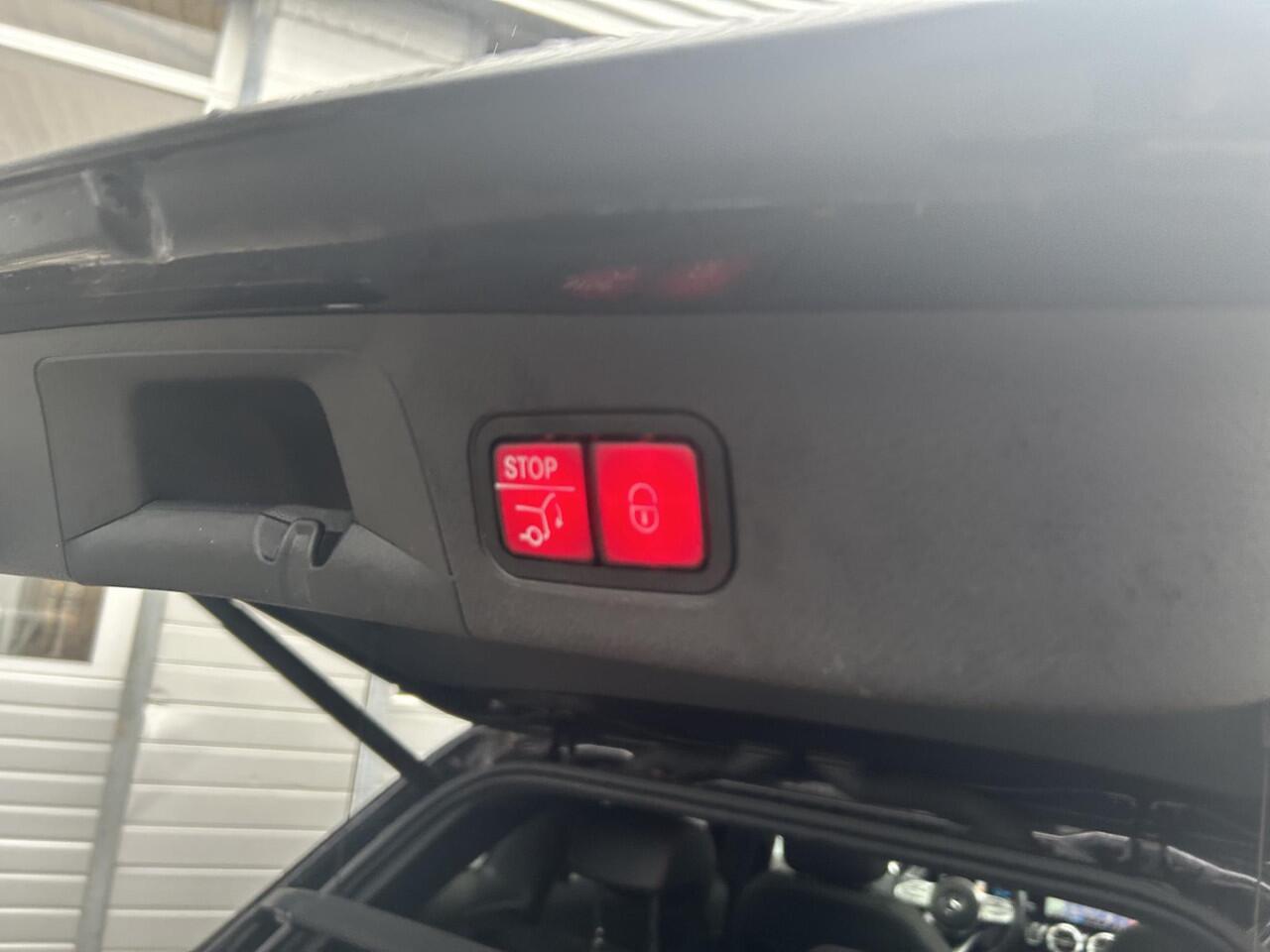 Mercedes-Benz GLA-KLASSE 250 e Business Solution AMG Limited | Memory Seats | Multibeam LED | Panoramadak | Keyless Go | Sfeerverlichting | Achteruitrijcamera